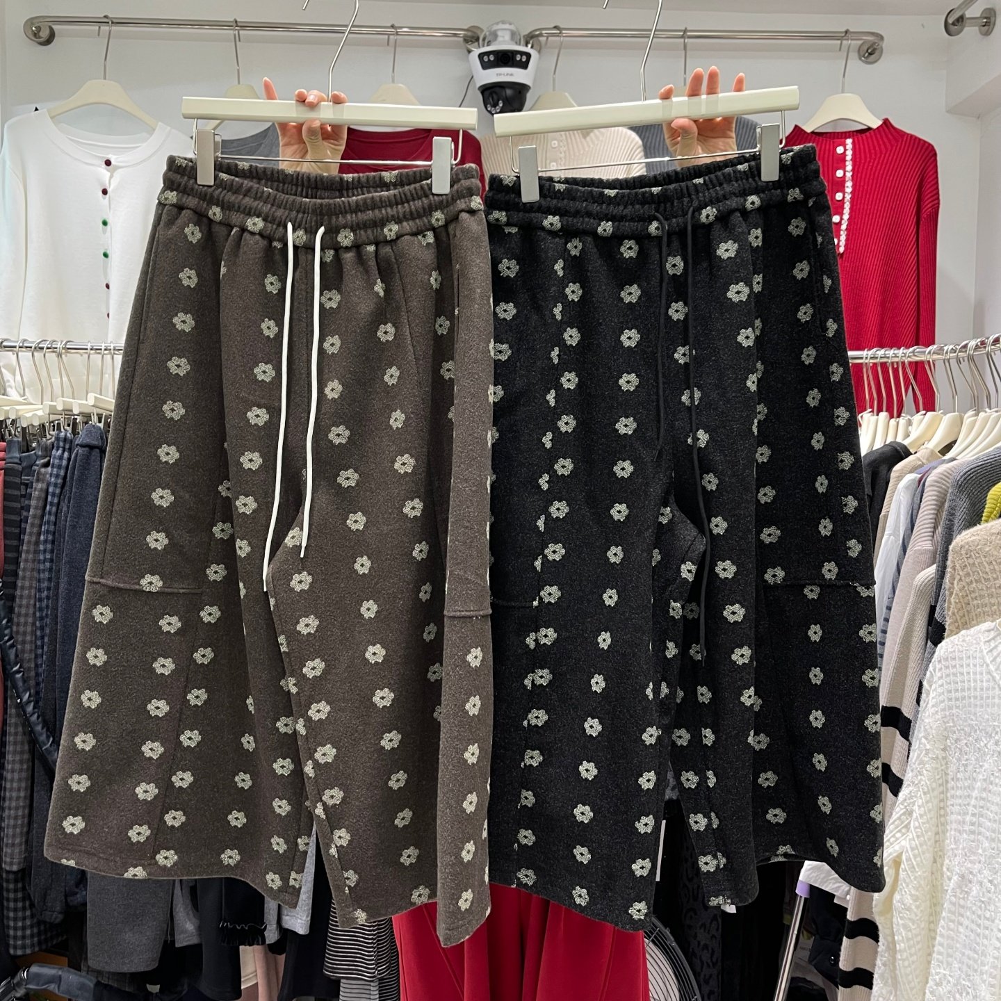 2025秋冬新款花朵图案设计感加厚毛呢八分裤女松紧腰系带休闲裤潮,女装/女士精品,休闲裤,淘宝优惠券,粉丝福利购,淘宝优惠卷