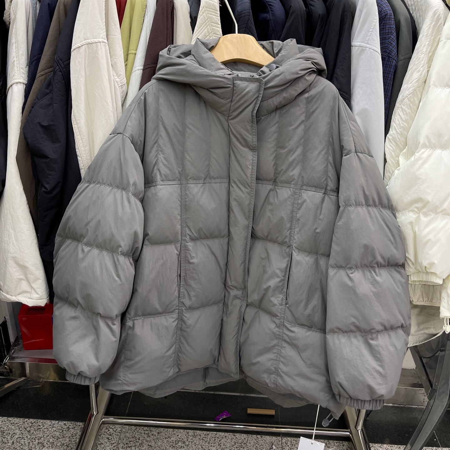 90白鸭绒连帽羽绒服女显瘦保暖