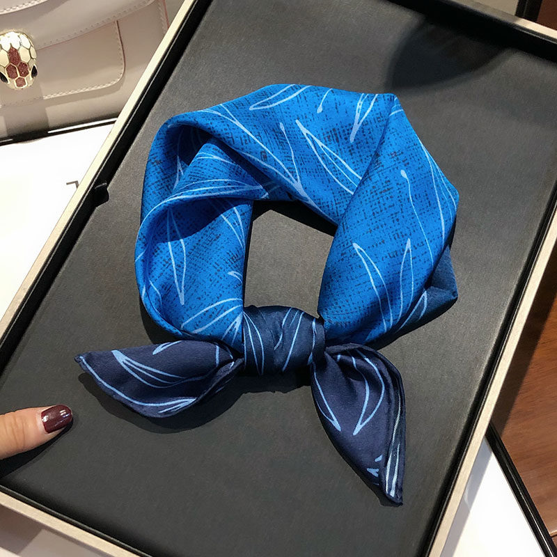 蓝色真丝丝巾百搭秋冬时尚小方巾100%桑蚕丝斜纹绸手工卷边小领巾