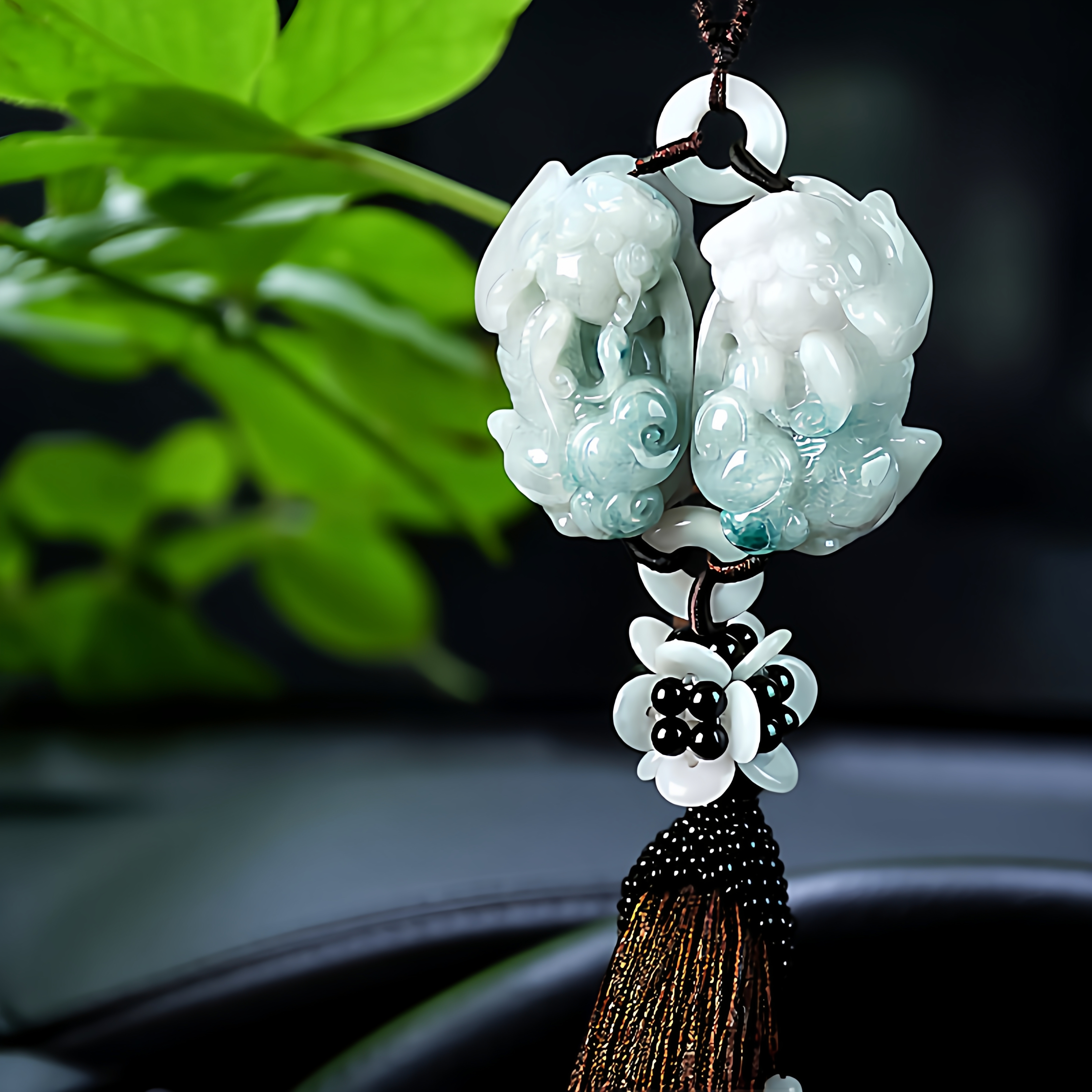 出入平安翡翠高档貔貅带证书