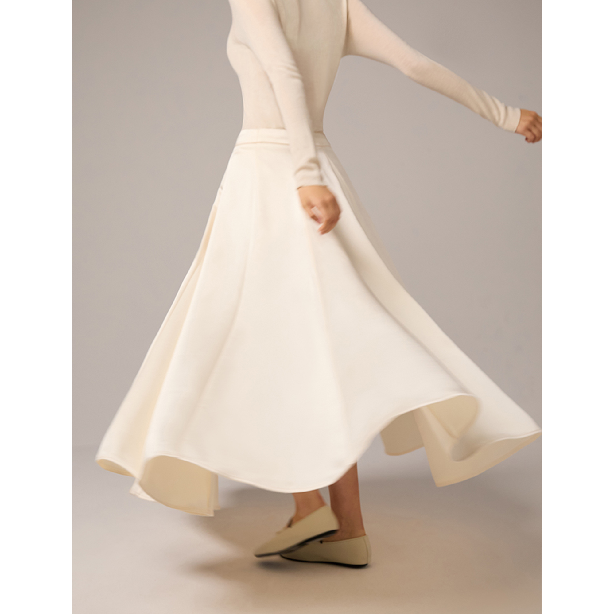 SO 秋冬双面缎珍珠白加绒牛奶丝内衬伞形裙摆垂感鱼尾半裙