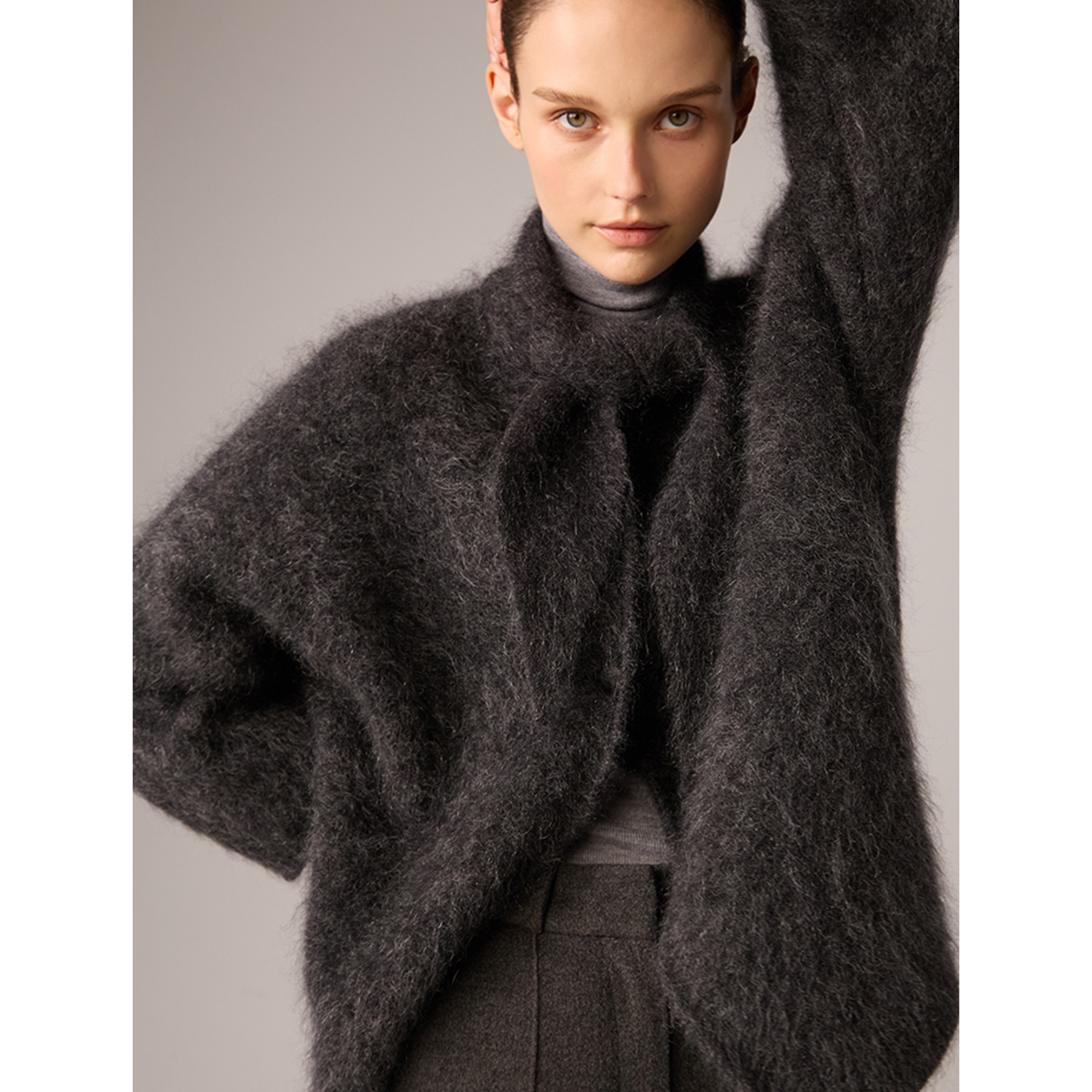 SO 25秋冬灰色毛高比例超幼马海毛绒感宽松慵懒风针织开衫外套