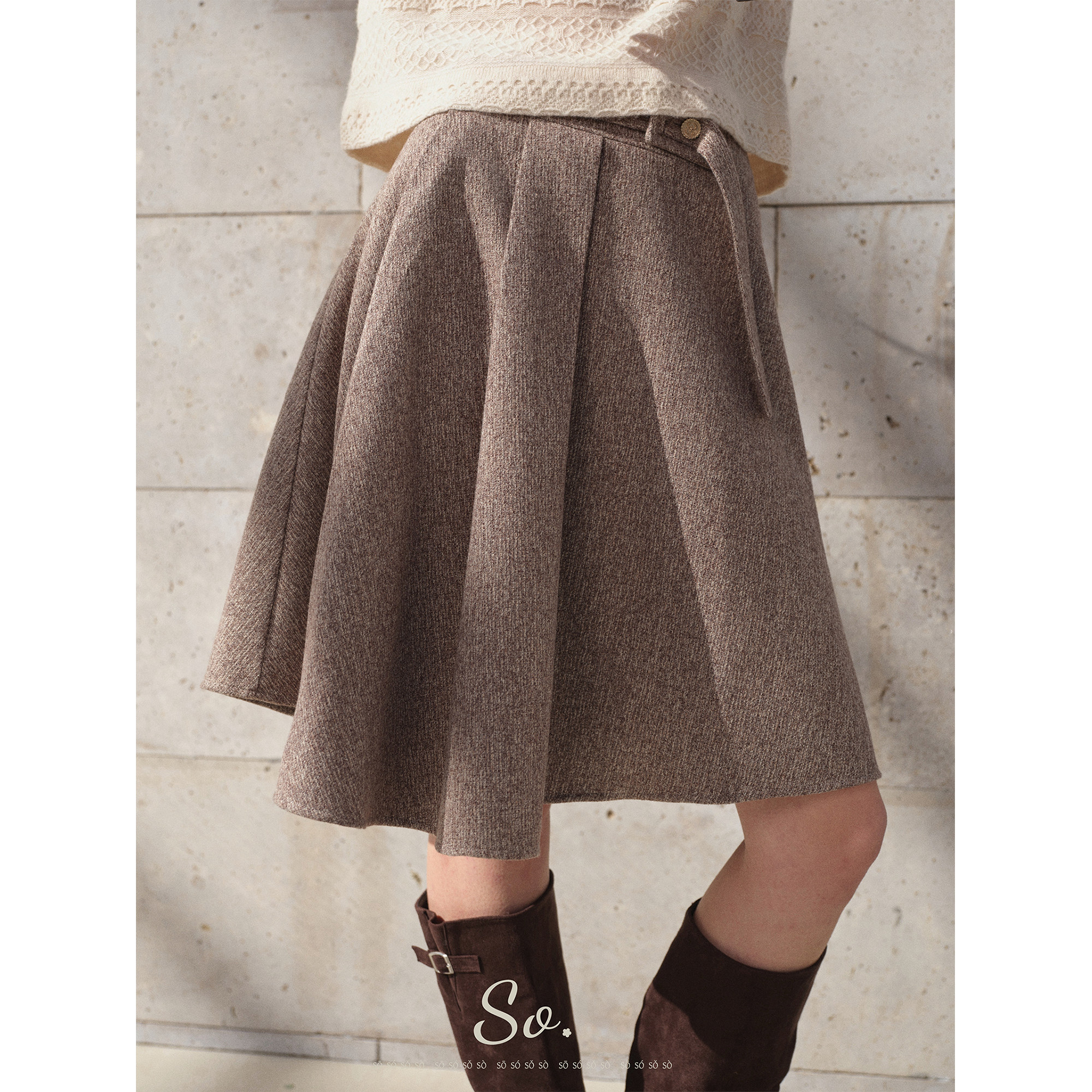 SO 25年秋冬卡其色粗花呢混纺不规则高腰立体百褶半身裙