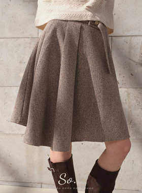 SO 25年秋冬卡其色粗花呢混纺不规则高腰立体百褶半身裙