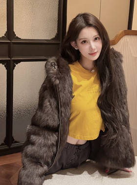 网红女神花三三同款 鲜亮显白黄色日历字母短袖T恤