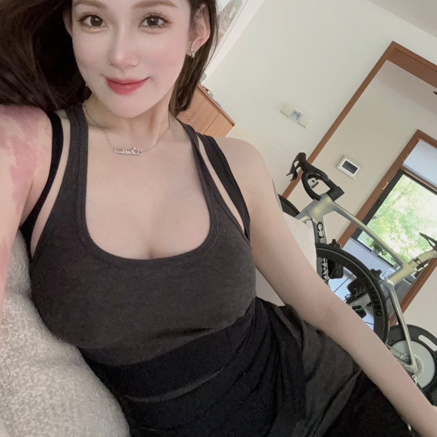 网红明星花三三同款深灰色薄款大弹力长款背心小腰精束腰背心套装