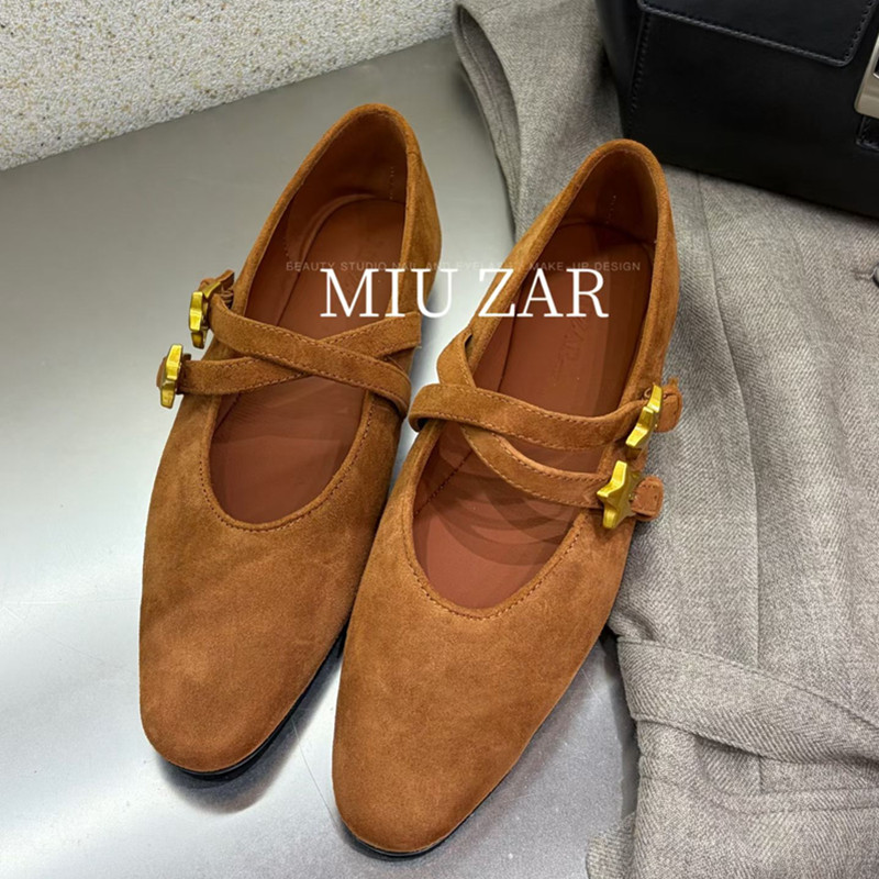 妙莎MIUZAR女鞋2026秋季新款猄皮面单鞋平底浅口玛丽珍瓢鞋圆头