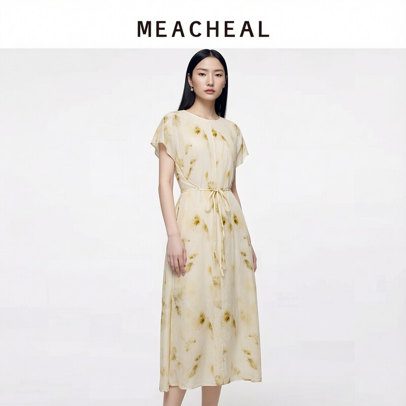 MEACHEAL米茜尔秋季新款高级感墨影之境桑蚕丝圆领系带收腰连衣裙图片