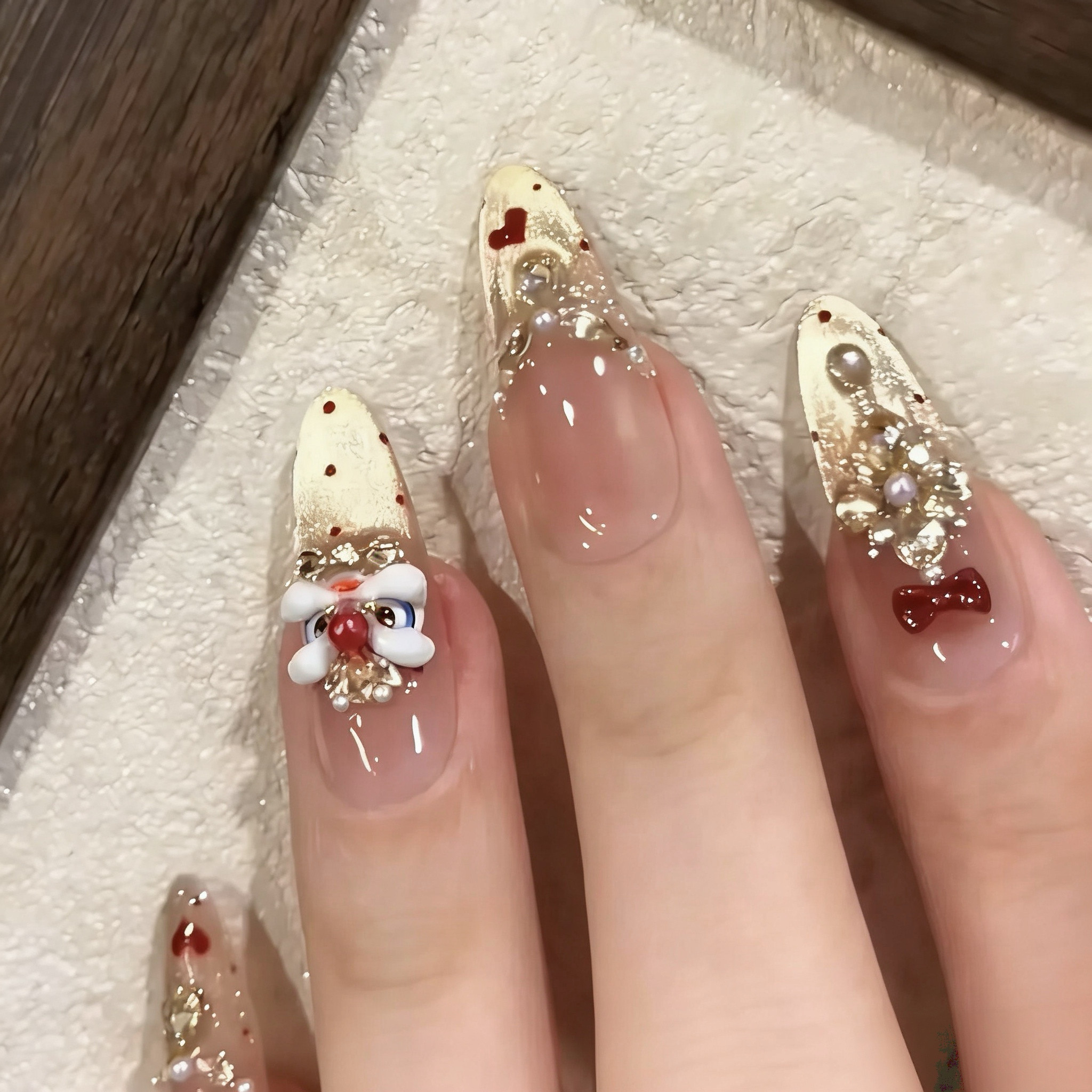 【醒狮纳福】新年显白爆闪香槟猫眼手工穿戴甲手绘爱心可爱美甲贴,彩妆/香水/美妆工具,穿戴甲/甲片,淘宝优惠券,粉丝福利购,淘宝优惠卷