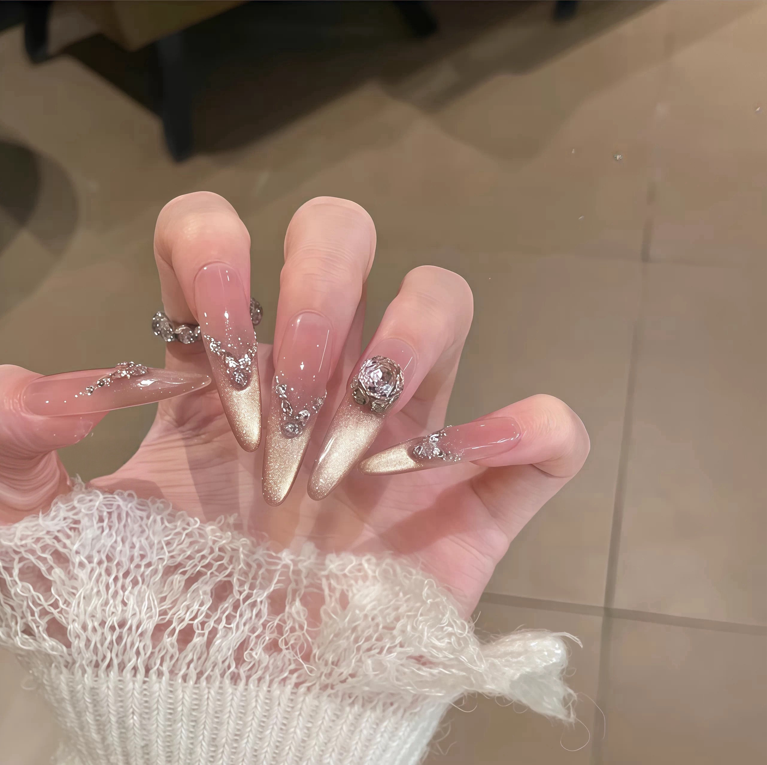 【玫瑰冻】手工穿戴甲纯欲梦幻爆闪蔷薇粉香槟金猫眼温柔显白美甲