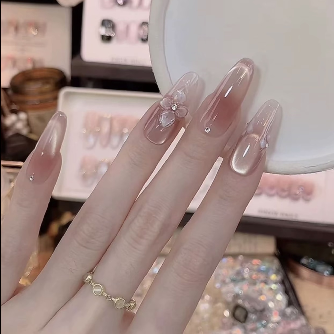 【冬日冰花】手工穿戴甲温柔腮红猫眼立体雕花显白清冷感简约美甲