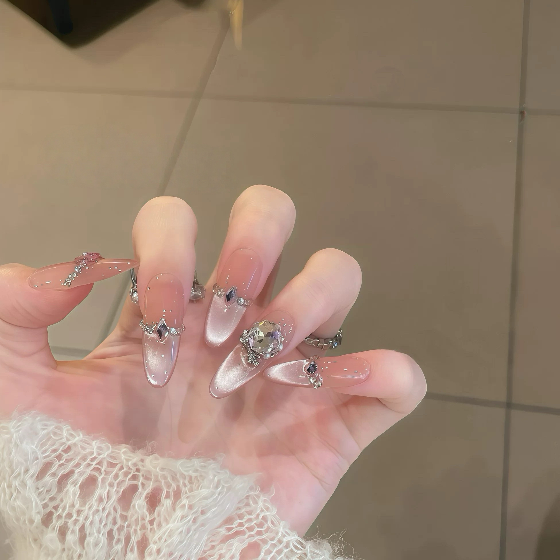 【粉荔枝】粉色猫眼手工穿戴甲锆石爆闪法式裸色显白婚甲美甲贴片