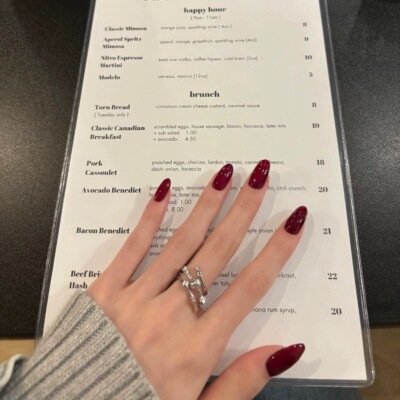 纯手工穿戴甲新年秋冬红色美甲贴纯色车厘子红显白简约气质高级感