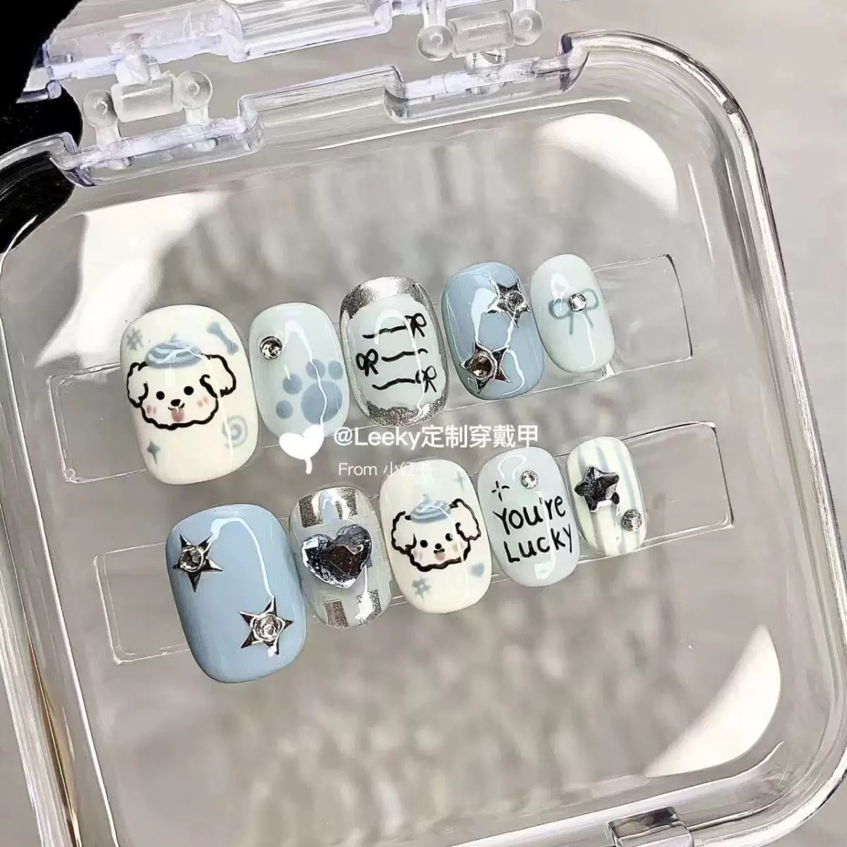 可爱少女心蓝白跳色手绘涂鸦小狗穿戴甲短款显白童趣卡通手工美甲