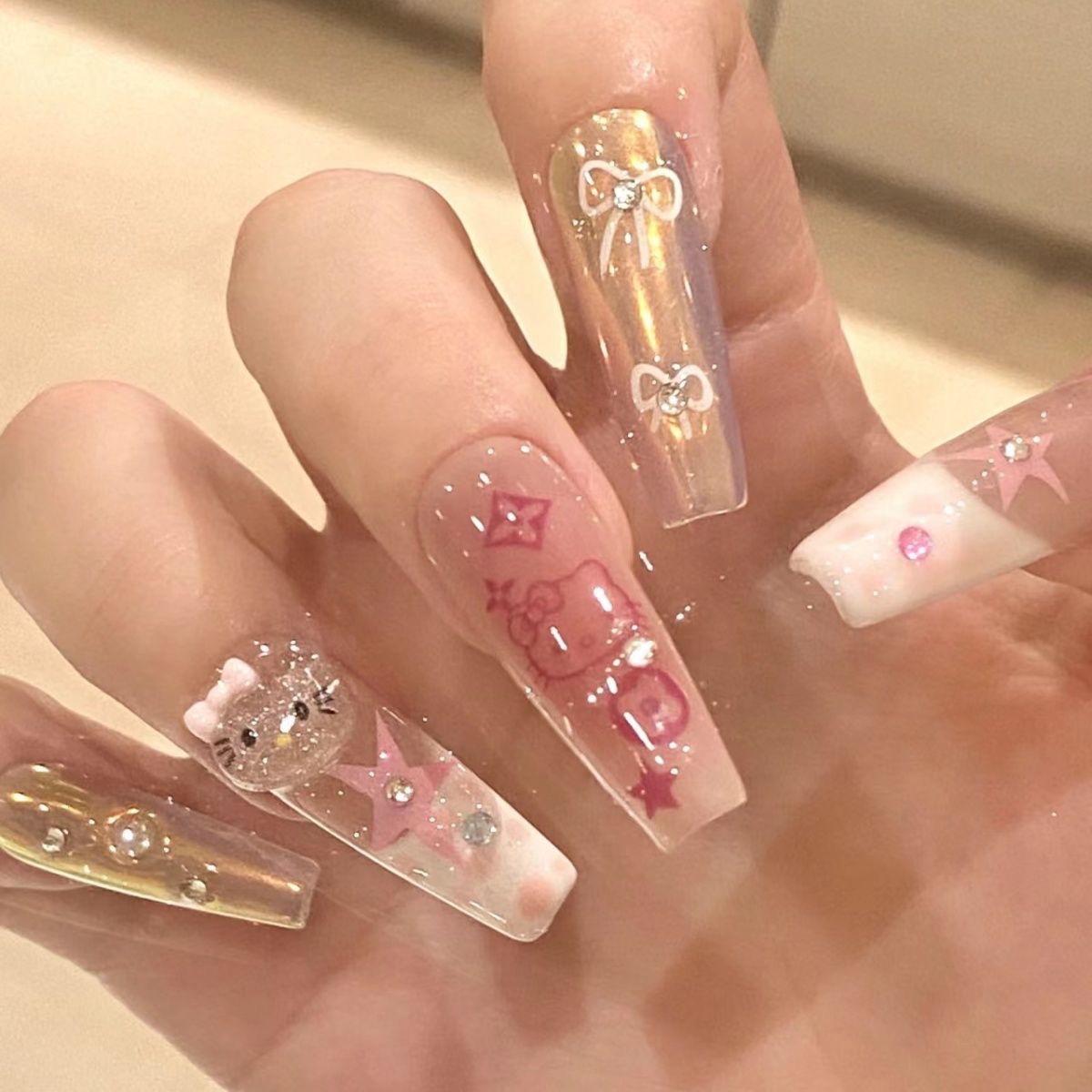 手工穿戴甲元气y2k星星美甲贴片可爱极光kitty指甲少女感显白法式