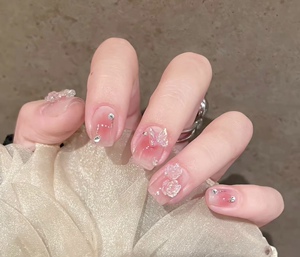 假指甲贴片成品仙女极光蝴蝶短款穿戴甲新娘定制手工美甲可拆卸