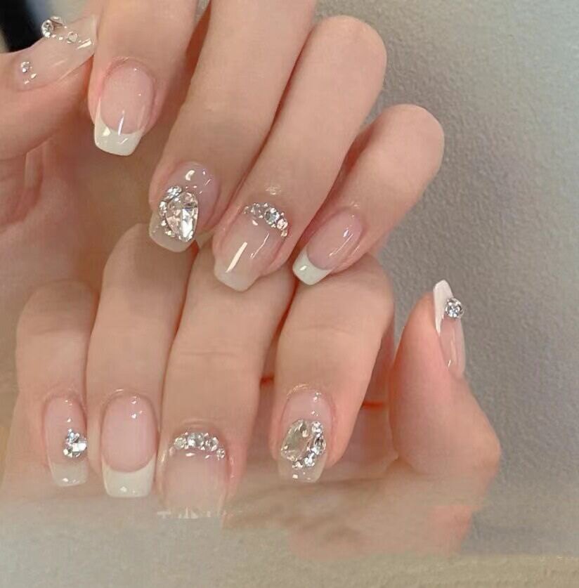 111纯手工光疗穿戴甲 极简奶油穿戴甲成品重复使用美甲贴片