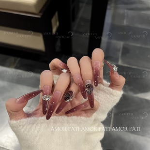 冰镇杨梅手工穿戴甲酒红色法式 猫眼高级感显白轻奢碎钻温柔美甲贴
