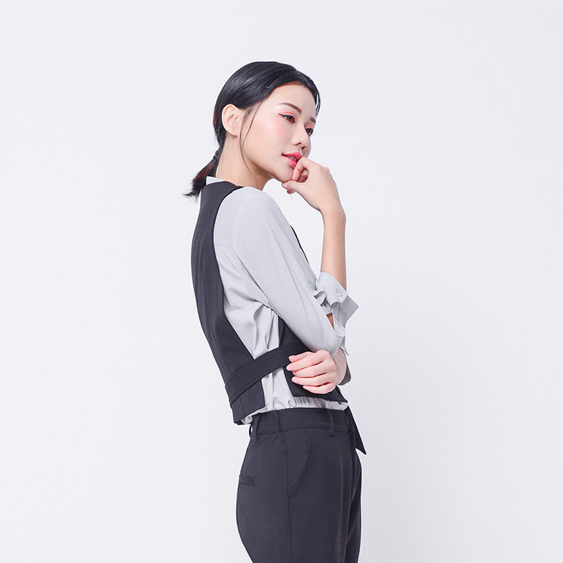 梵多妮韩版2024新款西装马甲女春秋季短款不对称时尚简约职业背心