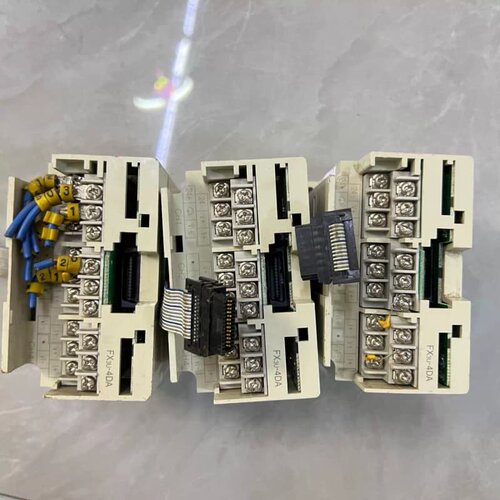 议价FX3u-4DA，拆机成色如图，功能包好，需要联系