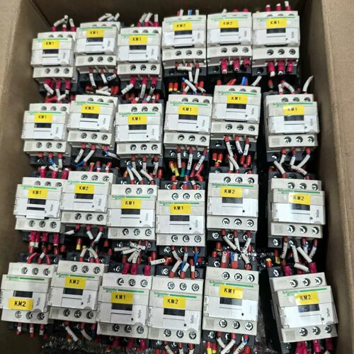 议价交流接触器LC1D18M7C。线圈220V，，