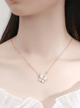 蝴蝶白贝母纯银轻奢小众锁骨链