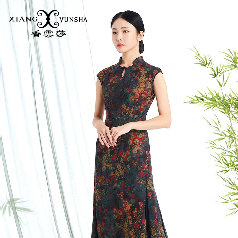 Xiangyunsha phụ nữ mùa hè 2021 sản phẩm mới lụa Xiangyun sợi không tay dài cổ đứng lên váy lụa dâu tằm váy dài - Váy dài