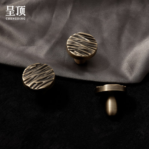 呈顶单孔黄铜古铜色复古小拉手