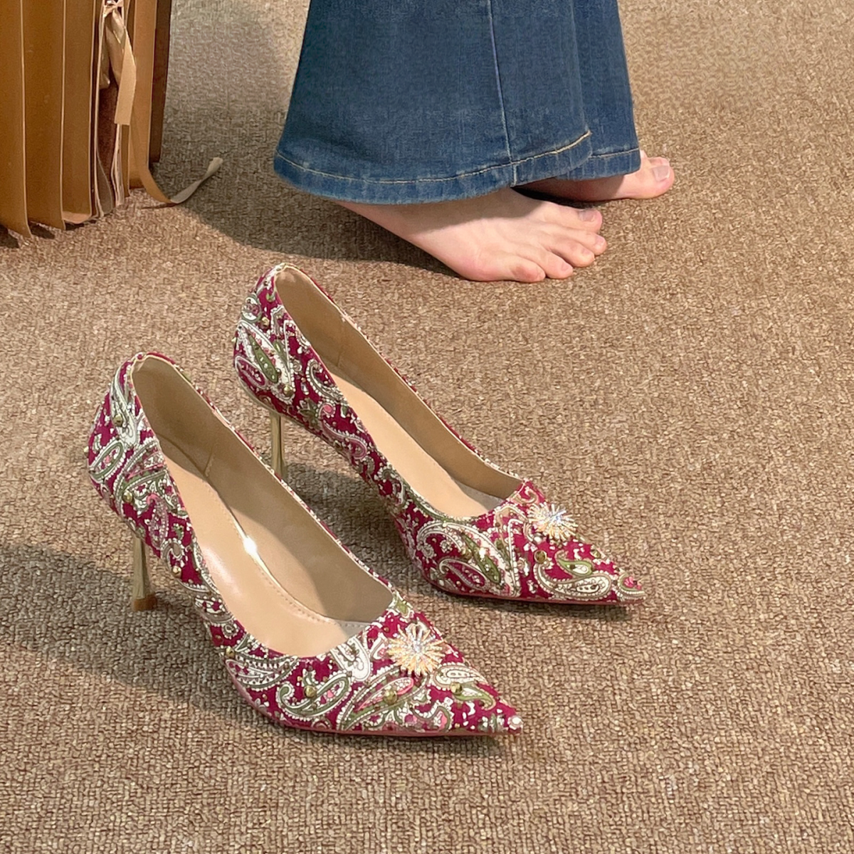 绝美新中式红色刺绣高跟鞋小众高级感红色新娘婚鞋秀禾敬酒服单鞋