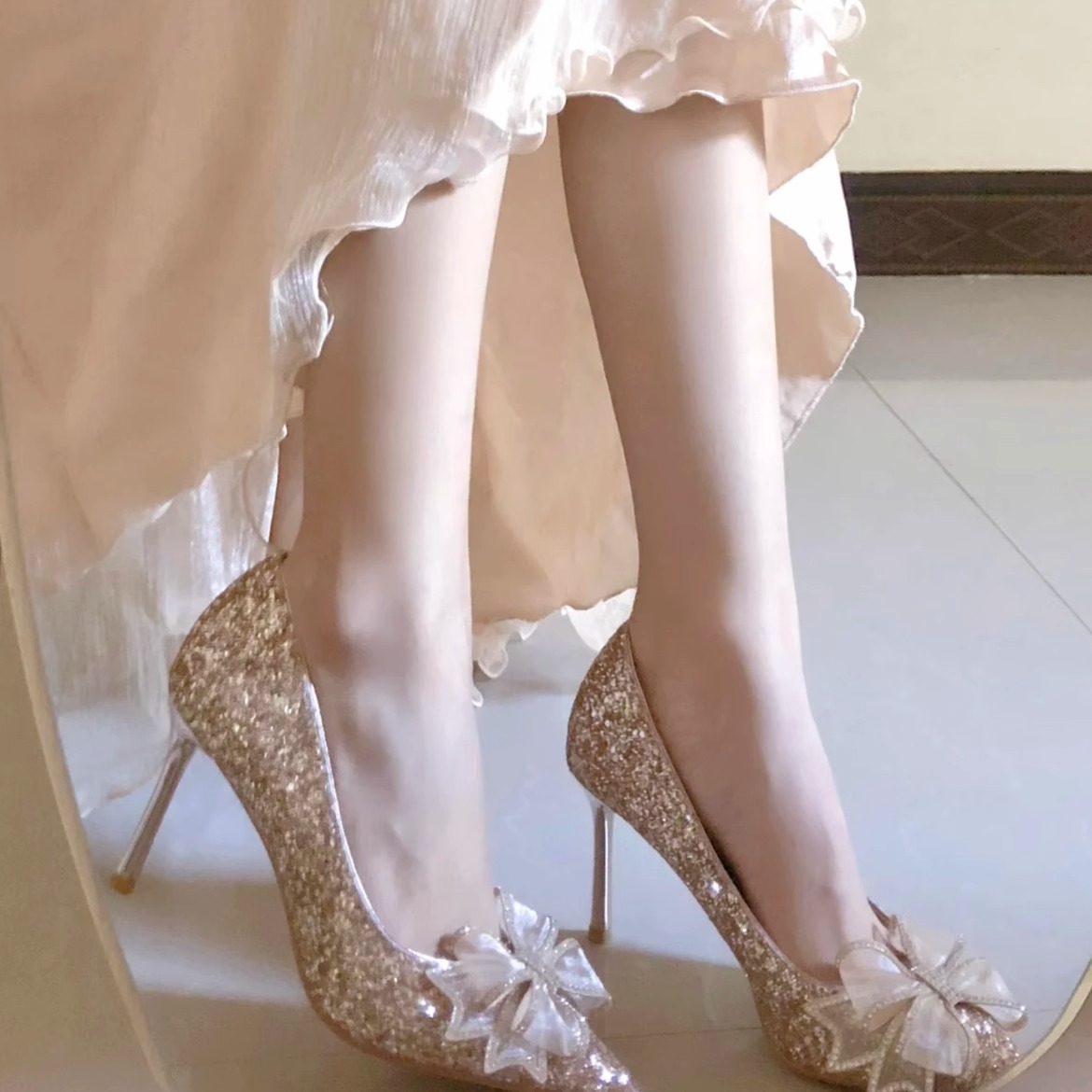 高跟鞋女2023春秋新款水钻蝴蝶结水晶禾秀主婚纱两穿婚鞋细跟单鞋