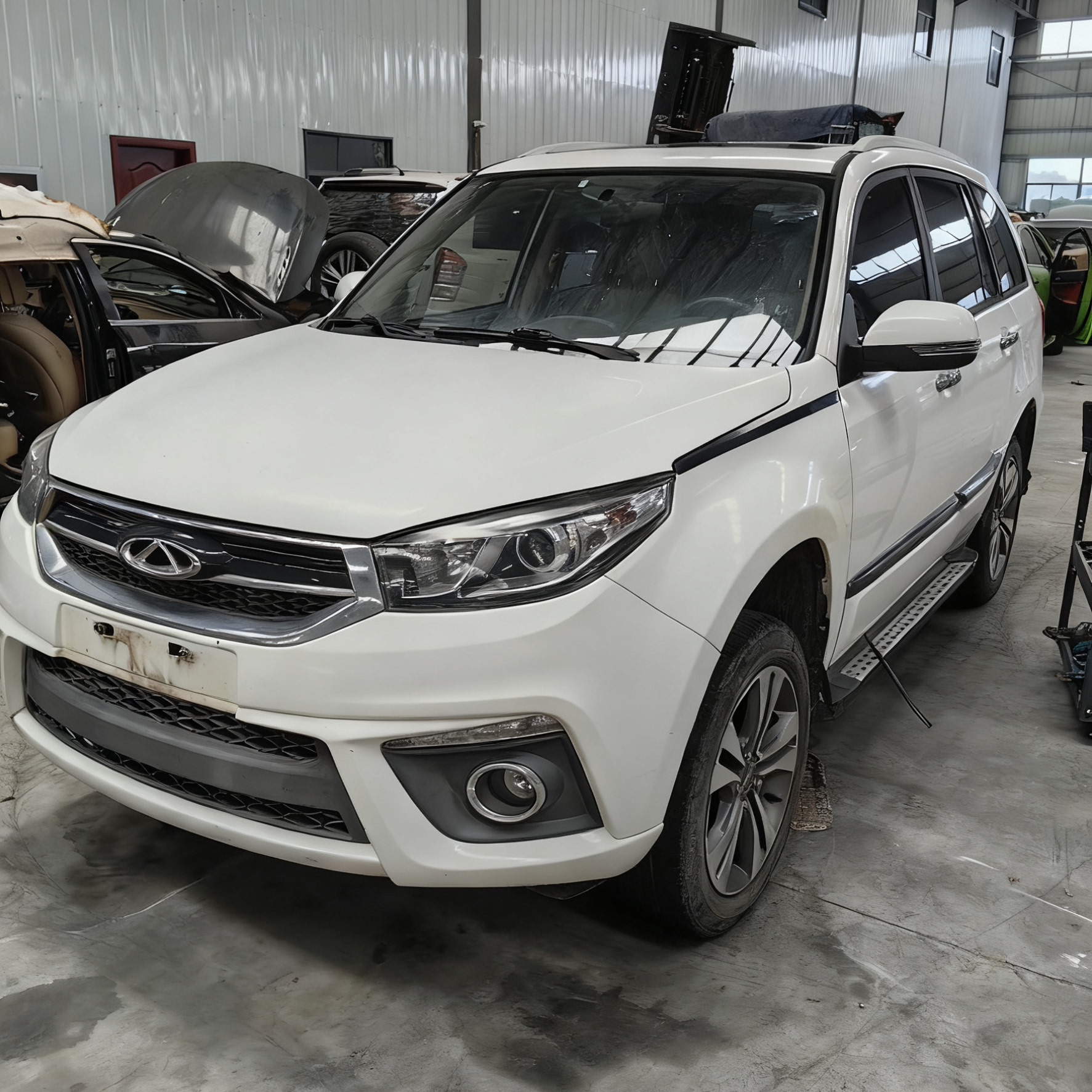 奇瑞瑞虎3拆车件前嘴机盖铰链叶子板车门尾灯中控显示屏原装纯拆