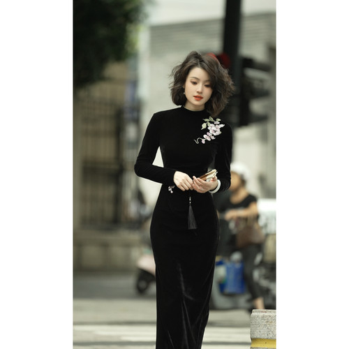 彩彩家【玉扣兰心】秋季显瘦长款气质收腰修身复古设计师改良旗袍