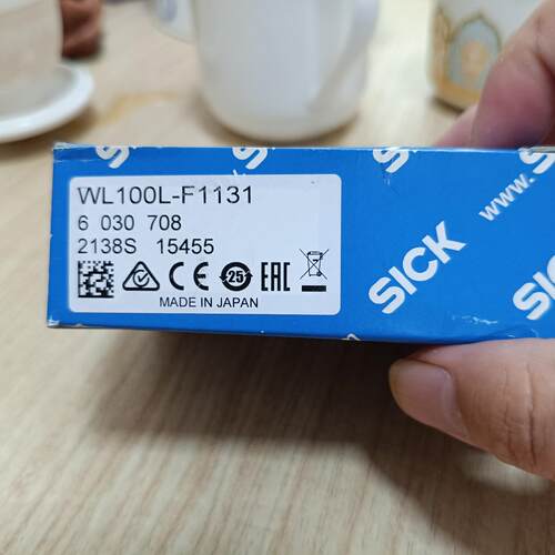 议价WL100L-F1131 激光传感器 工控自动化电子配件维修