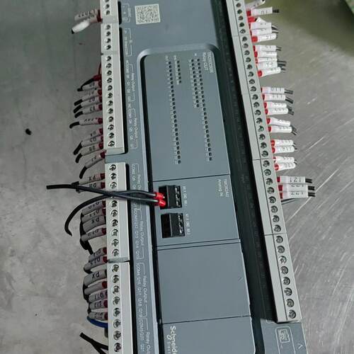 议价TM200C60R PLC 可编程工业自动化控制模块维修