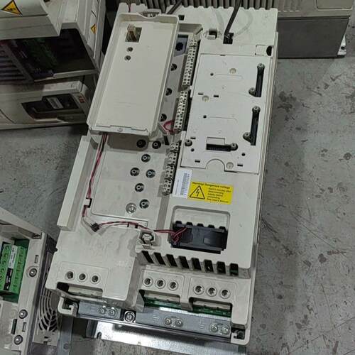 议价ACS800-01-0025-3+P901 ABB变频器 工控自动化工业配件维修