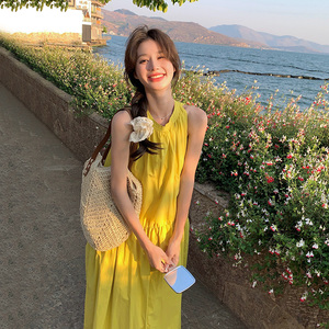 黄色连衣裙高端气质女2025新款夏季海边度假风宽松无袖长款A字裙图片