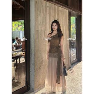 Lvenda买手店 CELLO SONATA 25春夏 苎麻斜肩飘带上衣+拼纱半裙