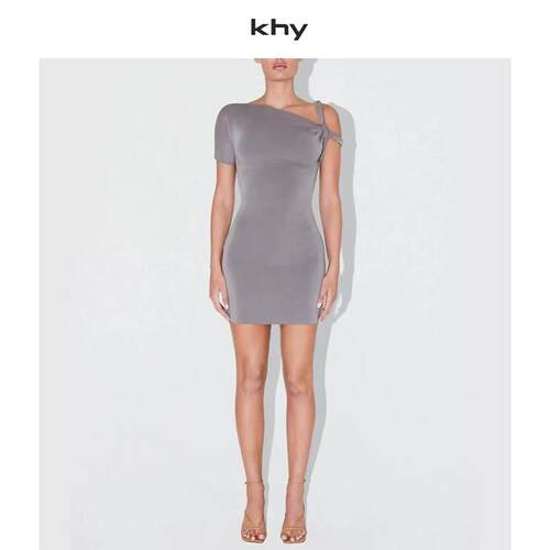 KHY 新款性感风露肩扭结绑带修身包臀连衣裙女