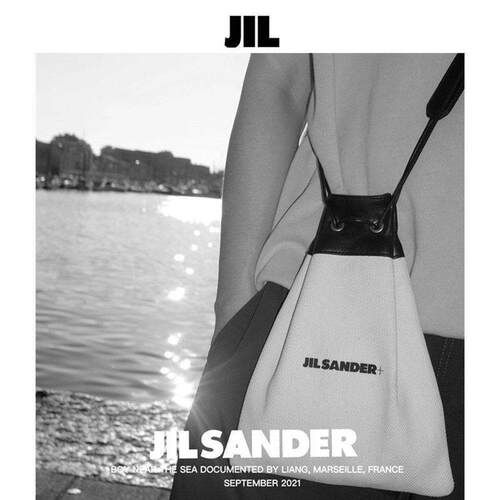 JIL 时尚单肩斜跨抽绳帆布水桶包手提包 JIL BASH