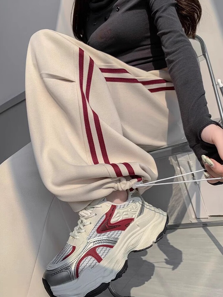 双杠美式运动裤女春秋季2025新款宽松直筒降落伞兵工装卫裤阔腿裤