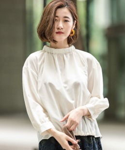 G端 与生俱来的优雅高贵 腰部打褶藏肉显瘦 小立领衬衫上衣