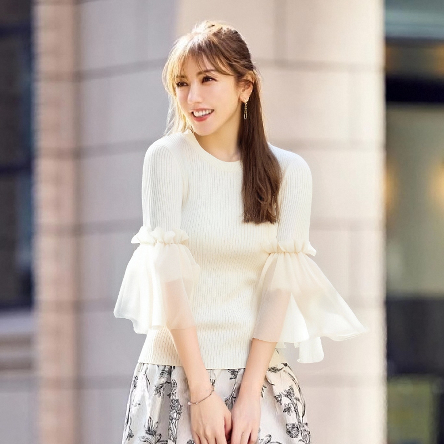 超仙美！四千金家 优雅婀娜 薄纱分层喇叭七分袖舒适百搭针织套衫