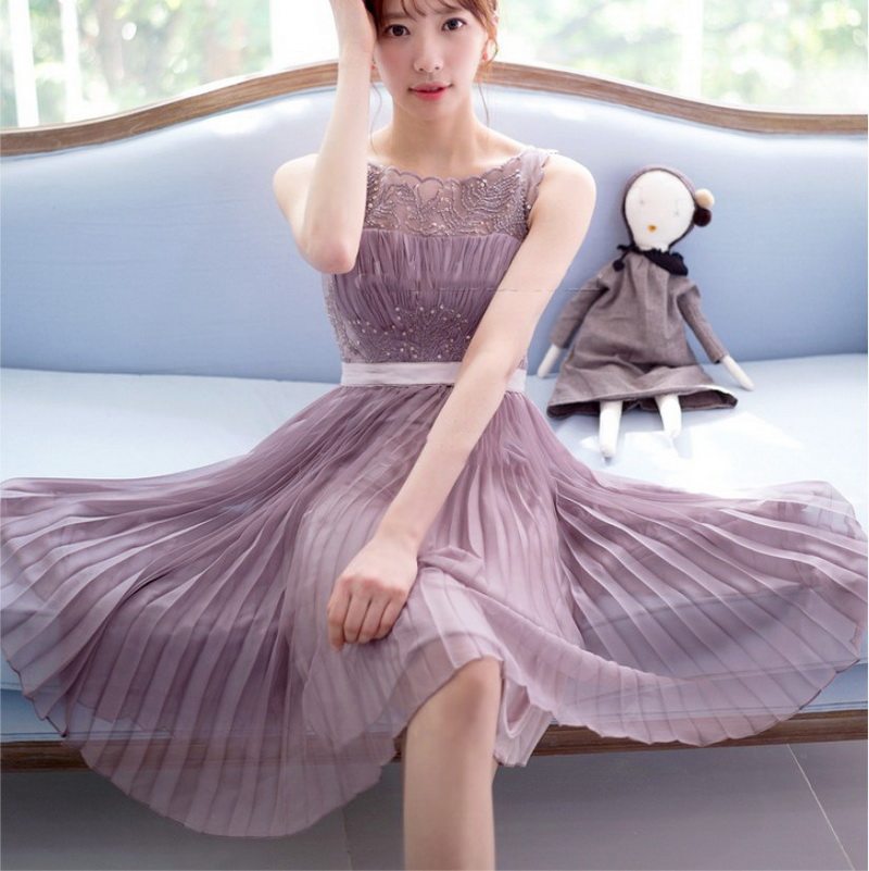 23夏 宫廷貴族 轻薄高耗料刺绣钉珠百褶高腰礼服连衣裙