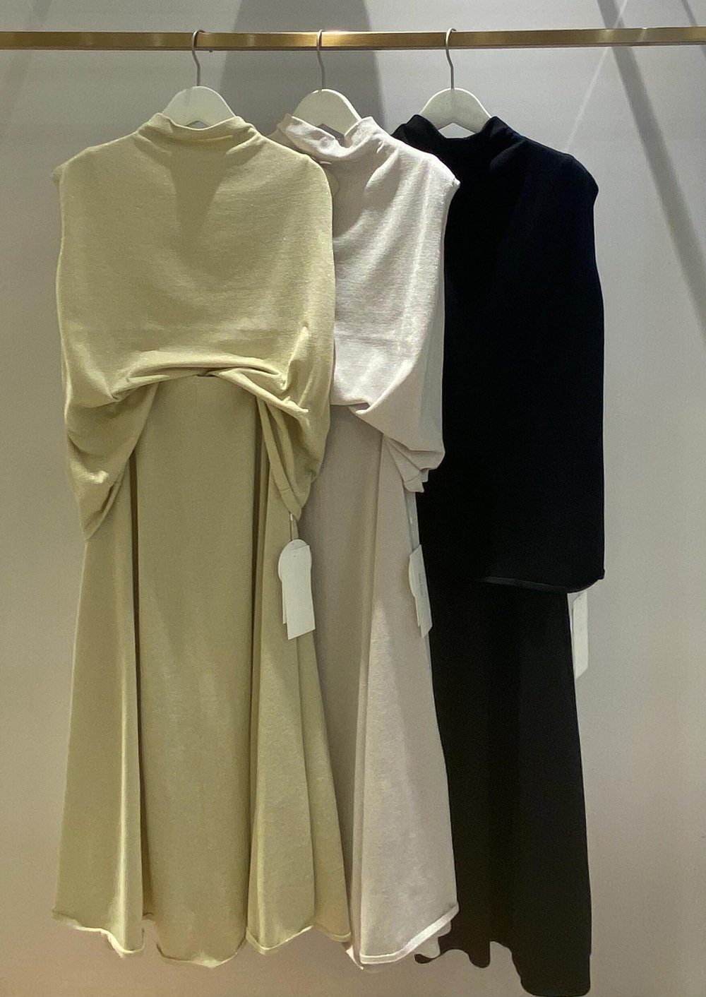 悦享精致 MO家【日产纱/高支长丝素材】简约针织上衣+半身裙 套装