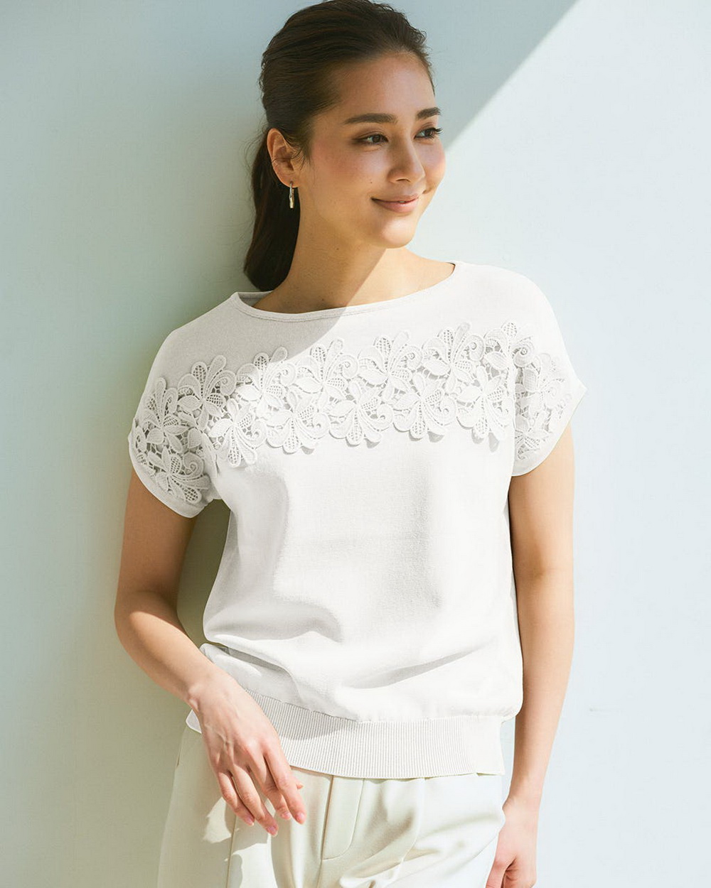 舒爽蕾丝装饰萬能宝藏针织衫