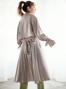 翻驳领双排扣后背百褶风衣外套 飒美开场 白菜价 大爱自留款