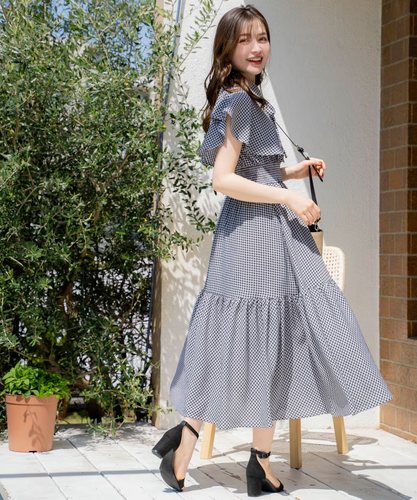 蝴蝶结系带领泡泡格纹收腰连衣裙