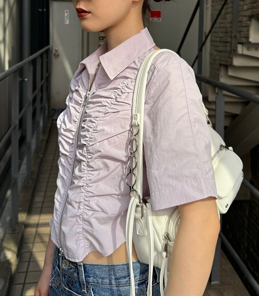 翻领拉链式别致帘褶露背衬衫上衣