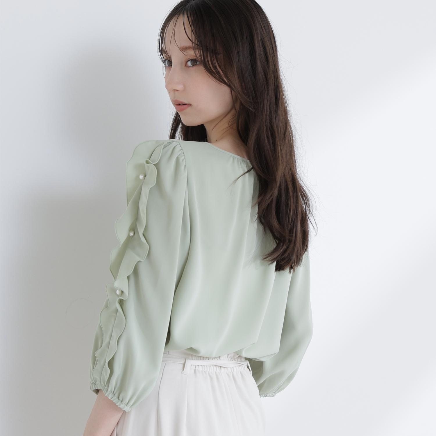 浪漫野心家 千金线N家 甜美雅致 珍珠点缀荷叶袖优雅船领百搭衬衫
