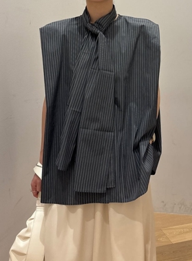 造型不凡 STY1EM1XER 氛围感飘带设计立体感无袖圆领宽松百搭衬衫